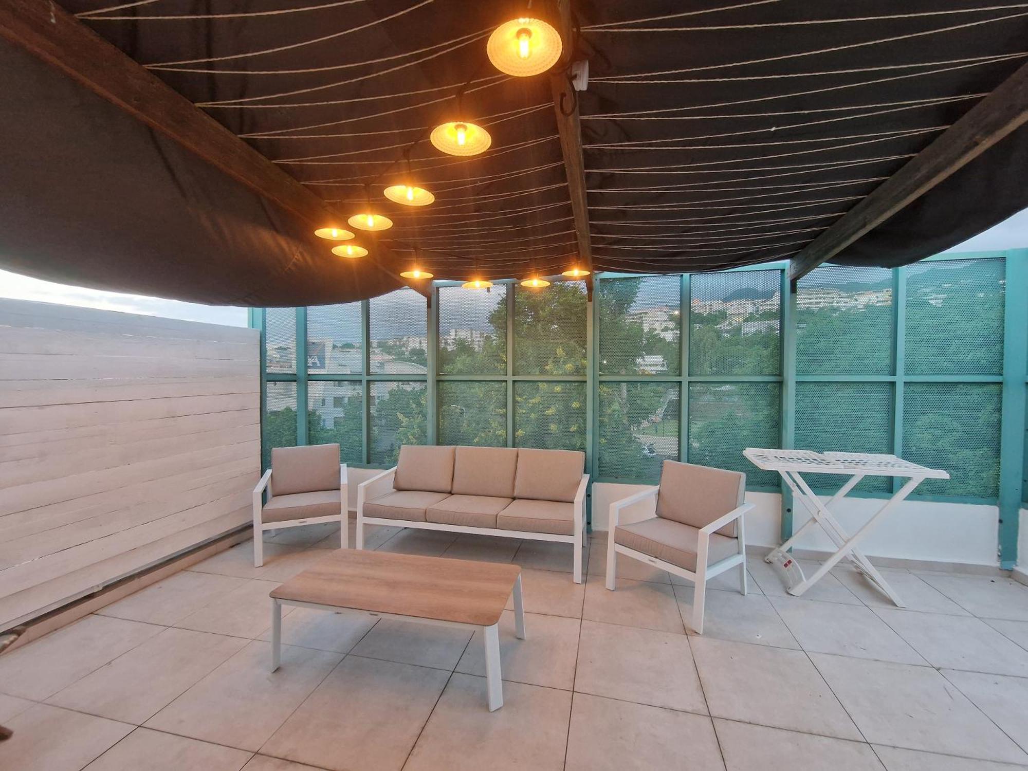 Mont-Vert Exotique - Calme - Vue Et Parking Saint Pierre Ngoại thất bức ảnh