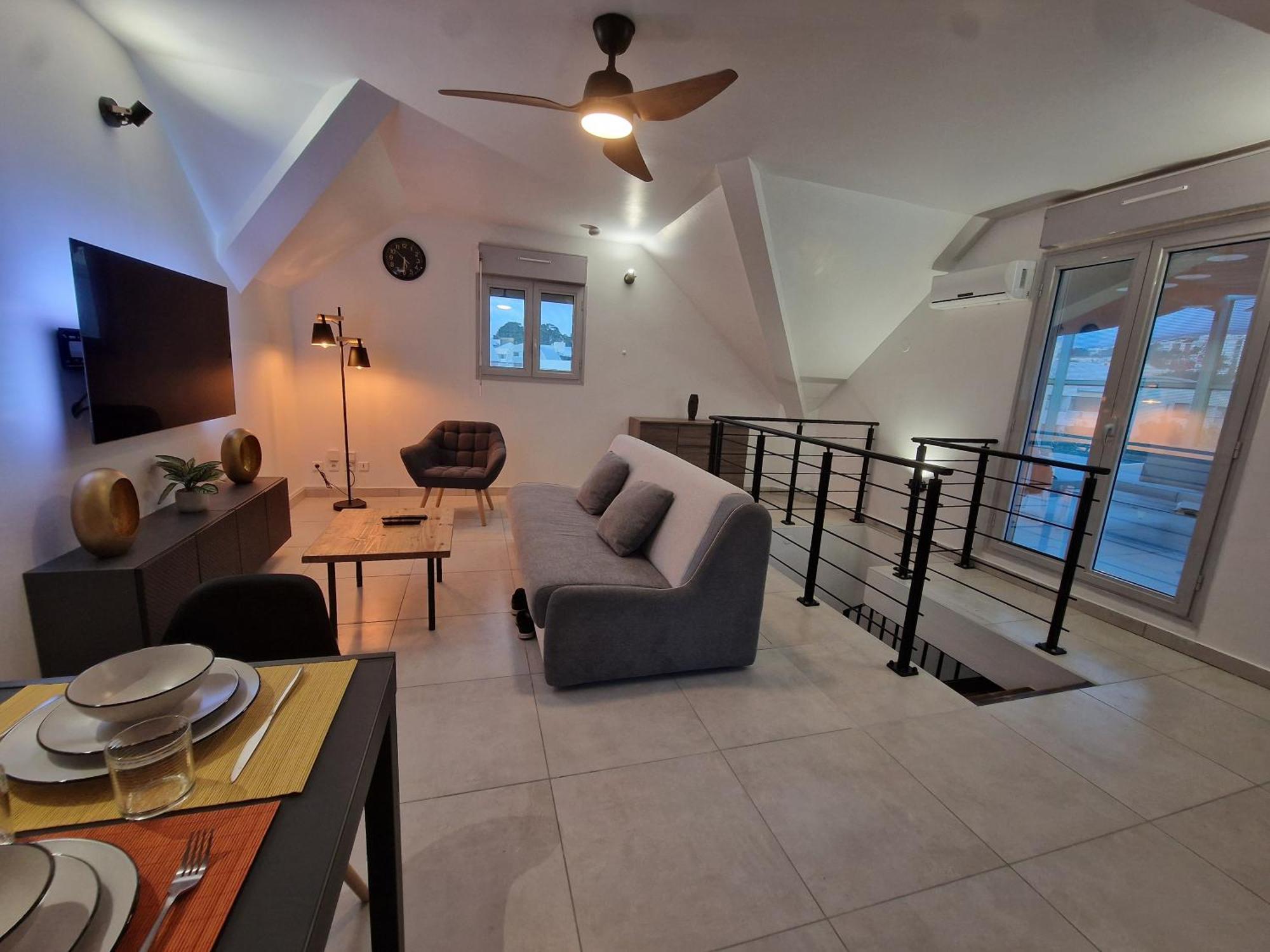 Mont-Vert Exotique - Calme - Vue Et Parking Saint Pierre Ngoại thất bức ảnh